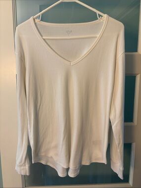 Love by Gap White V-neck Long Sleeve Top (L)